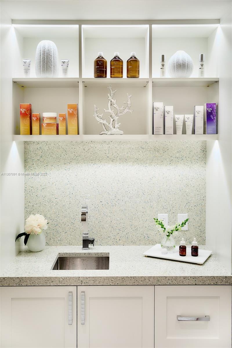 LAKE VILLA ONE CONDO - Residential