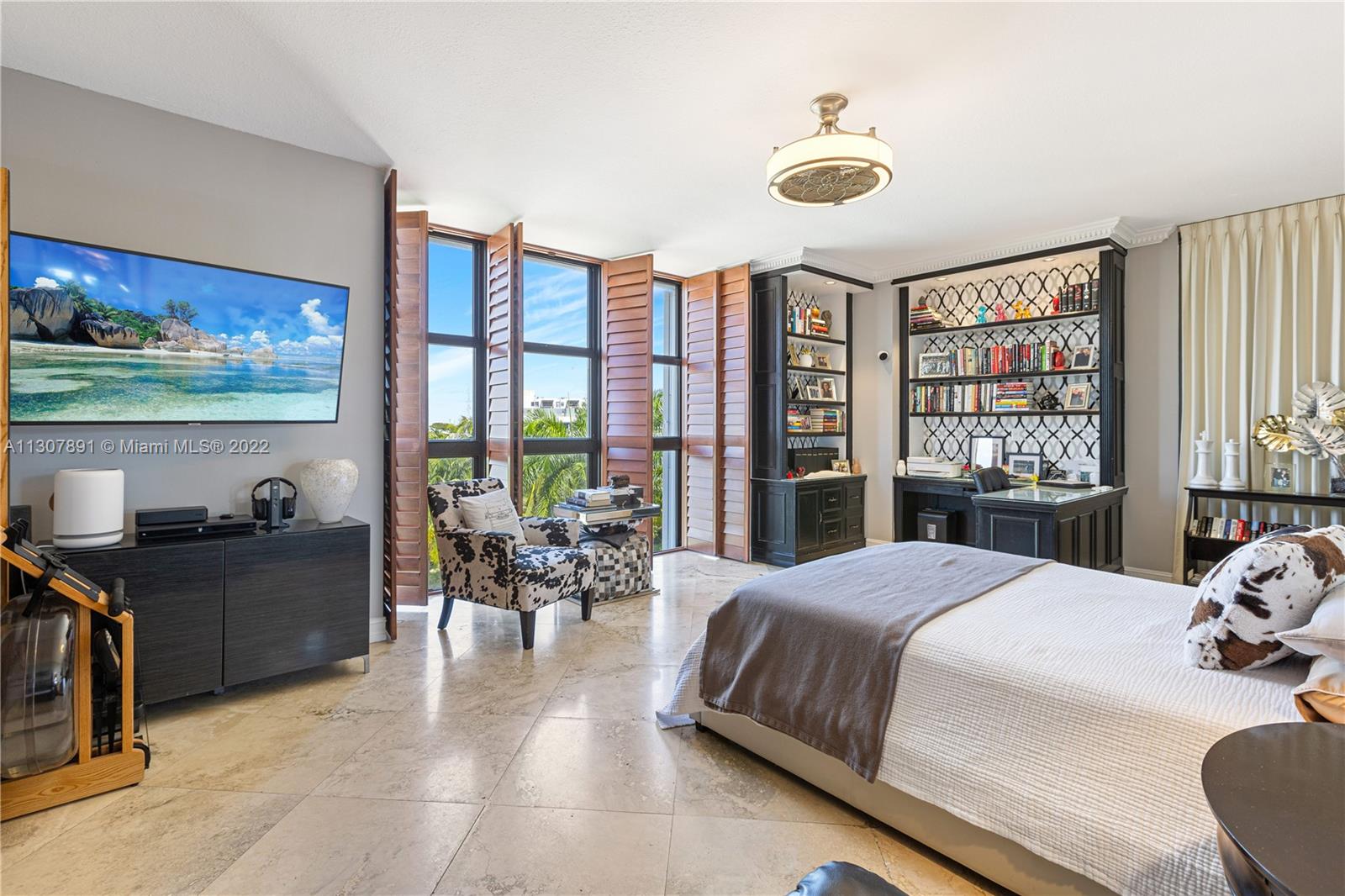 LAKE VILLA ONE CONDO - Residential