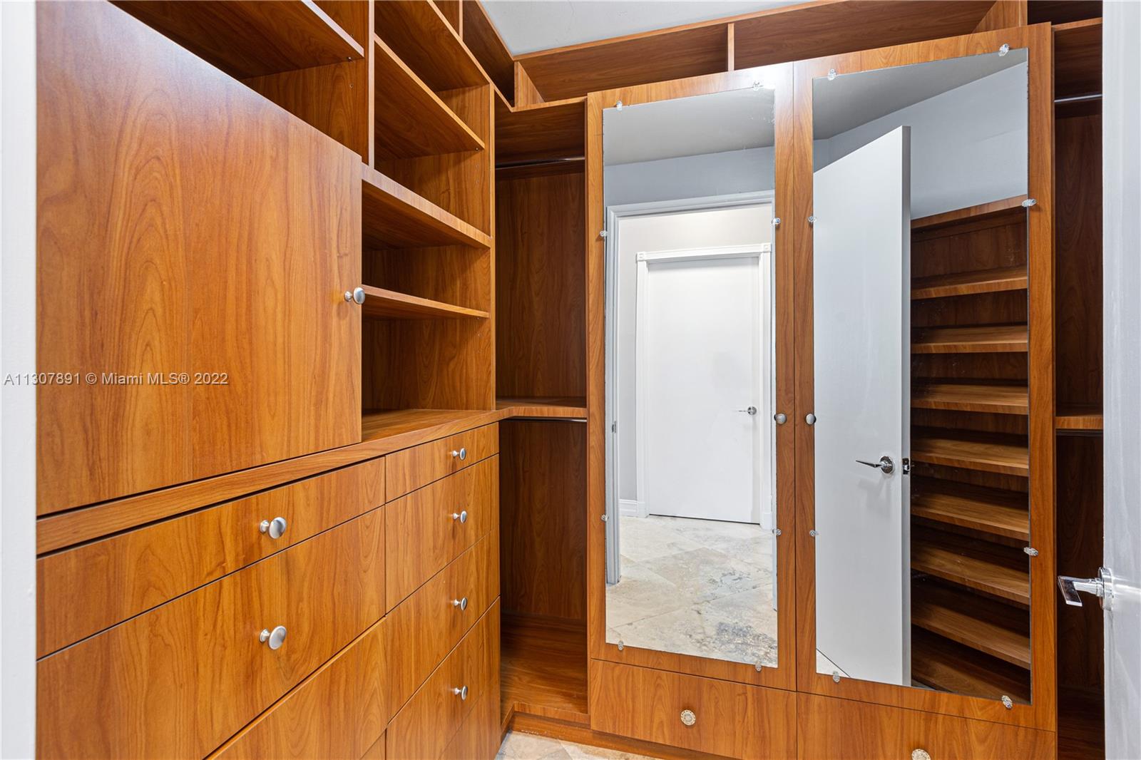 LAKE VILLA ONE CONDO - Residential