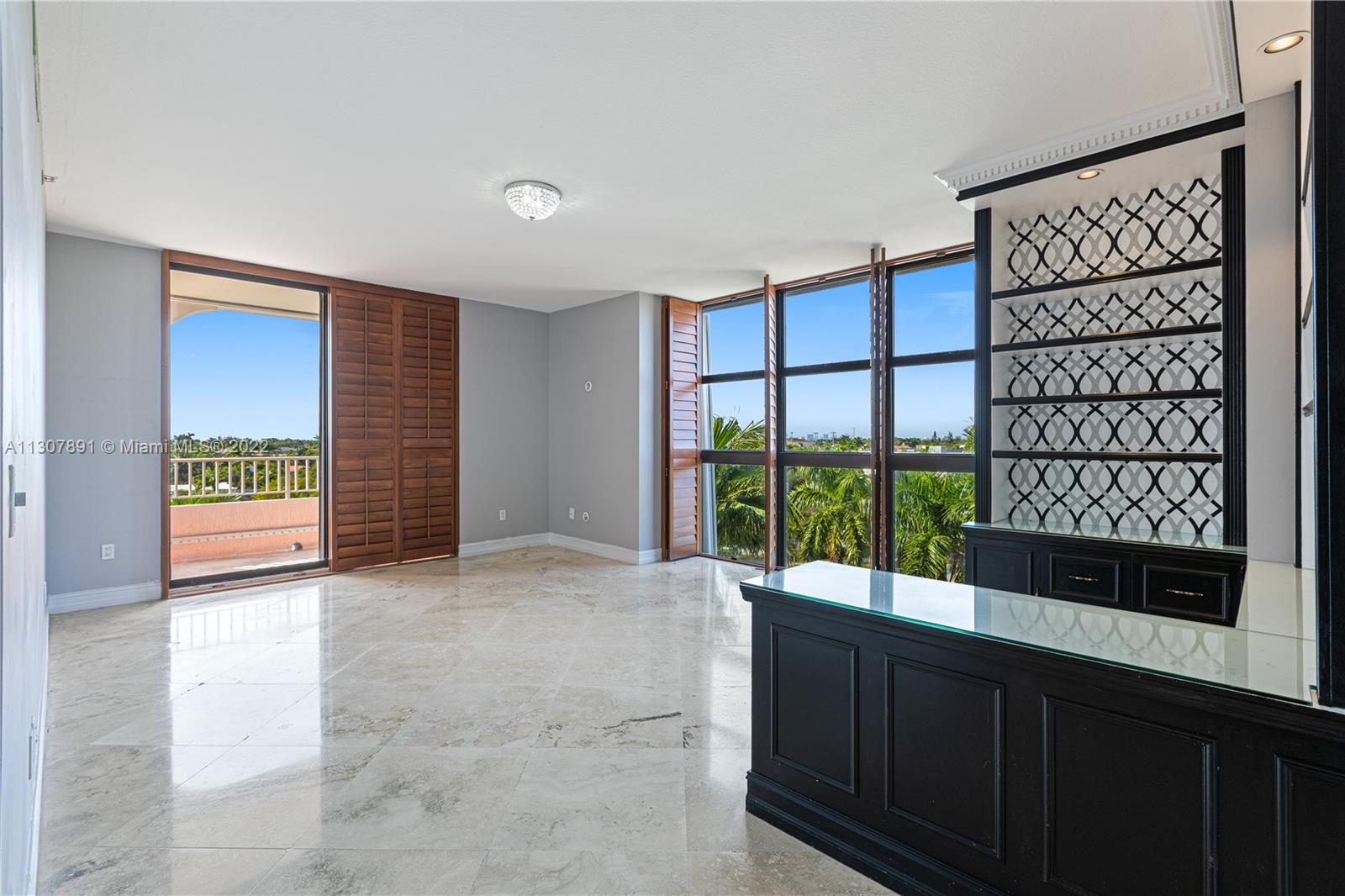 LAKE VILLA ONE CONDO - Residential