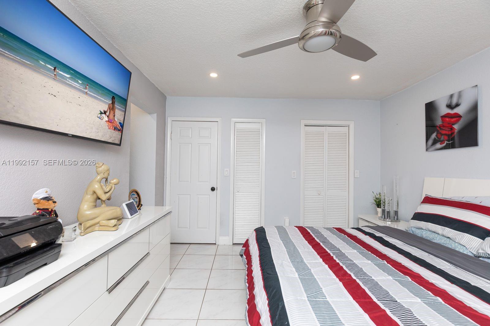 TWIN ROSE CONDO III 10/3 - Residential