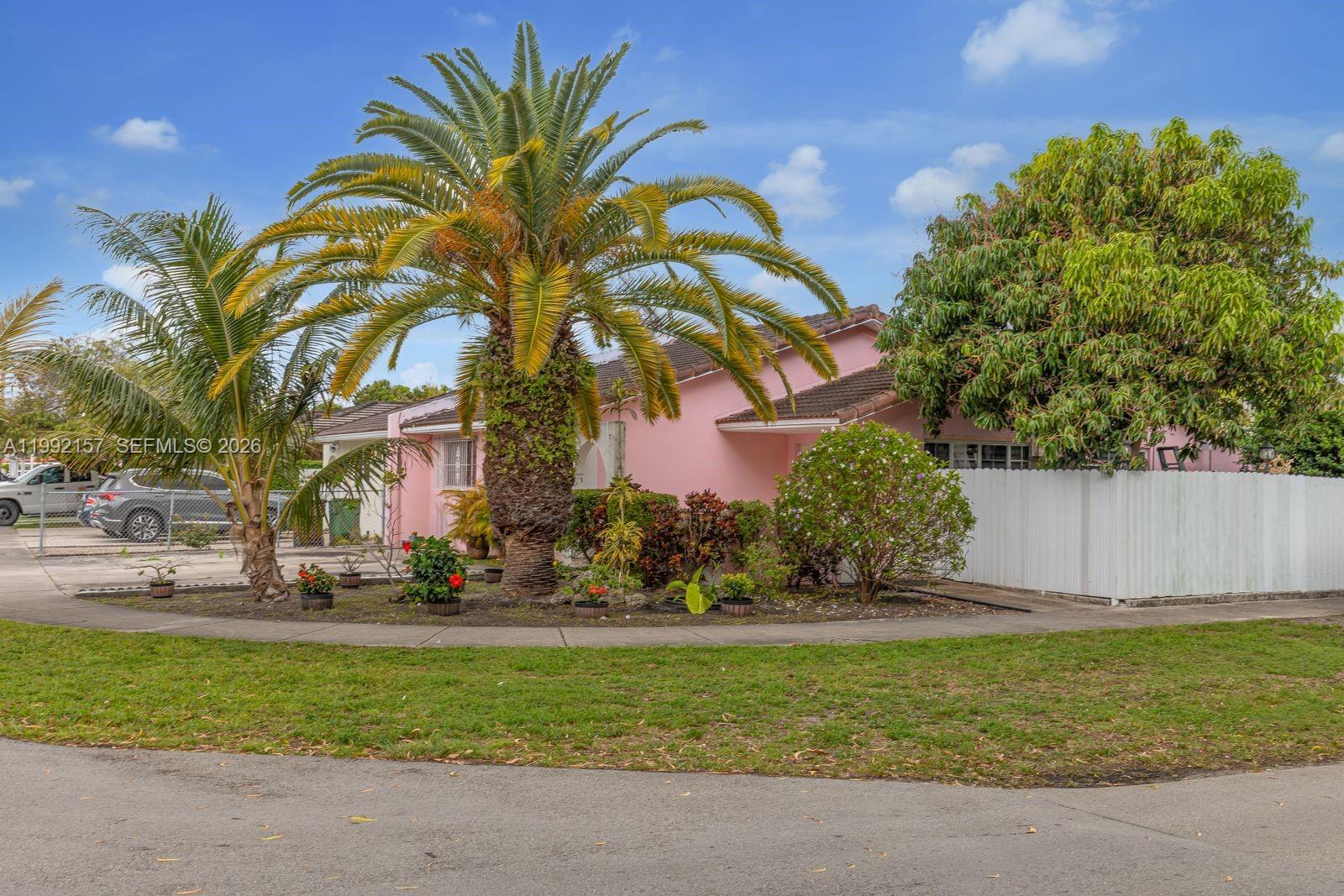 TWIN ROSE CONDO III 10/3 - Residential