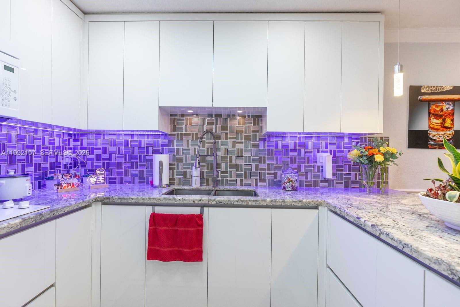 TWIN ROSE CONDO III 10/3 - Residential