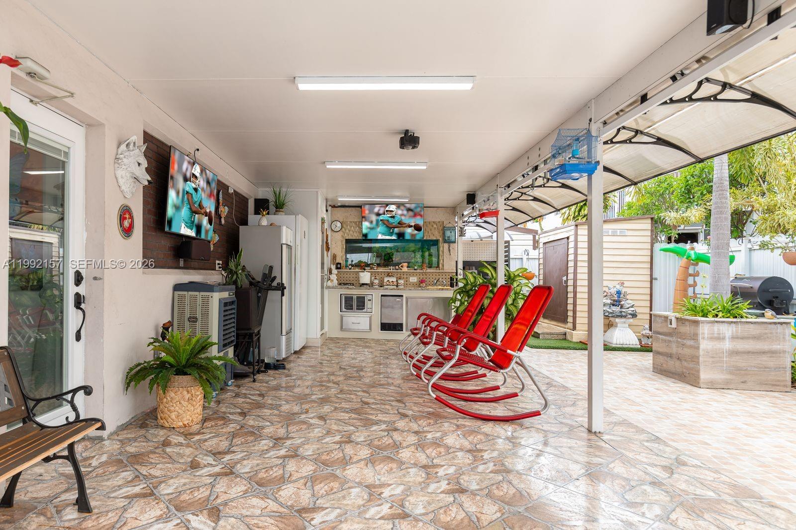 TWIN ROSE CONDO III 10/3 - Residential