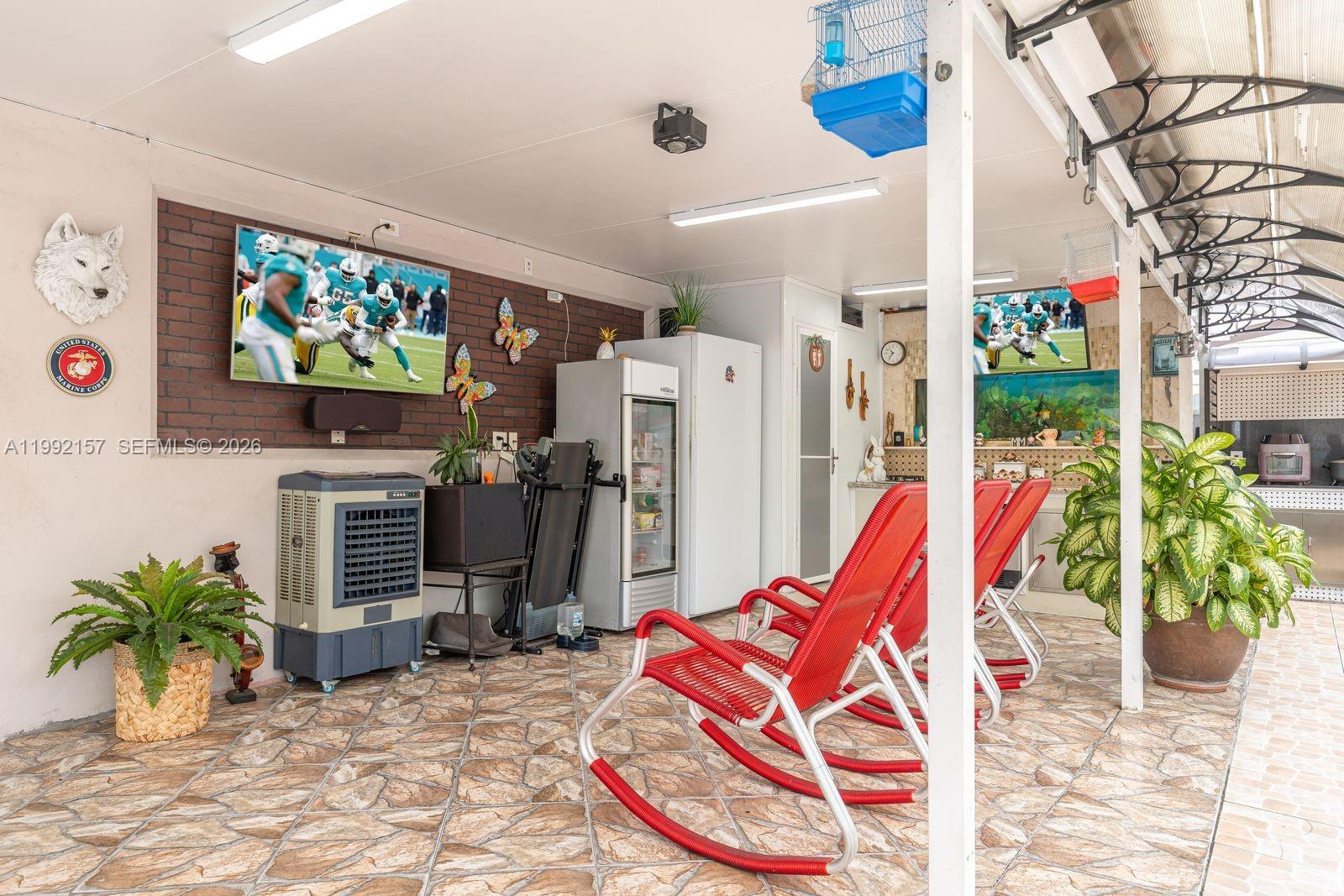 TWIN ROSE CONDO III 10/3 - Residential