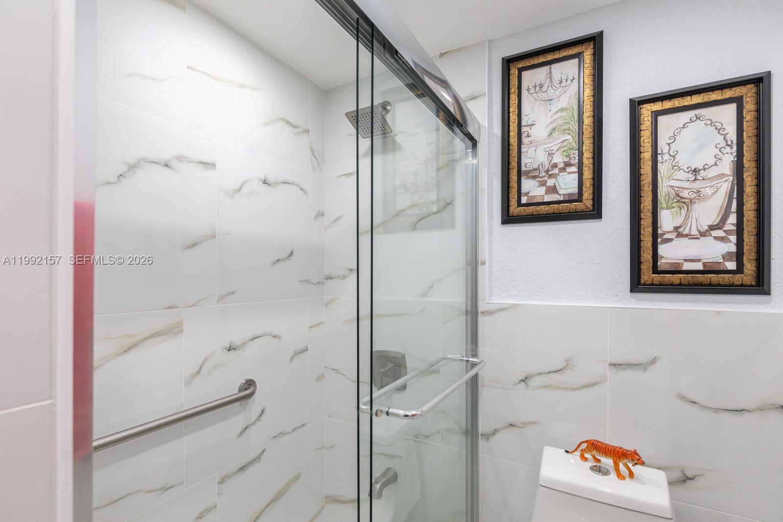 TWIN ROSE CONDO III 10/3 - Residential