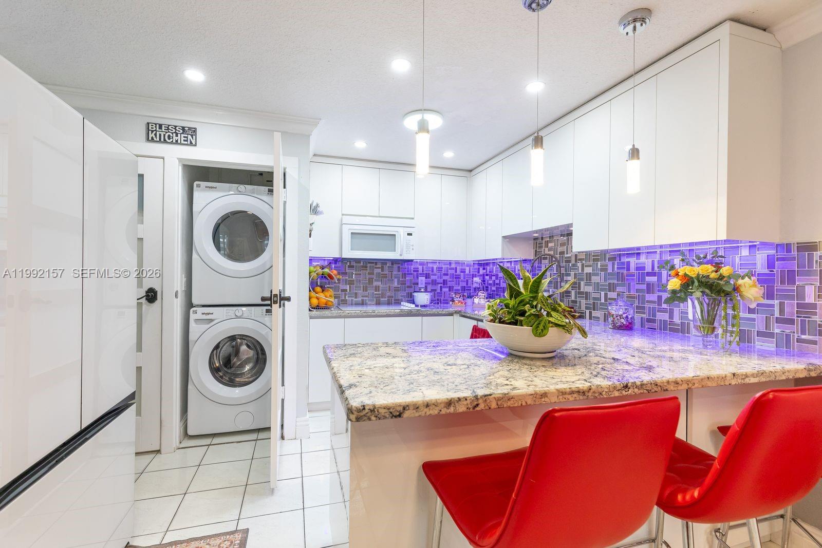 TWIN ROSE CONDO III 10/3 - Residential