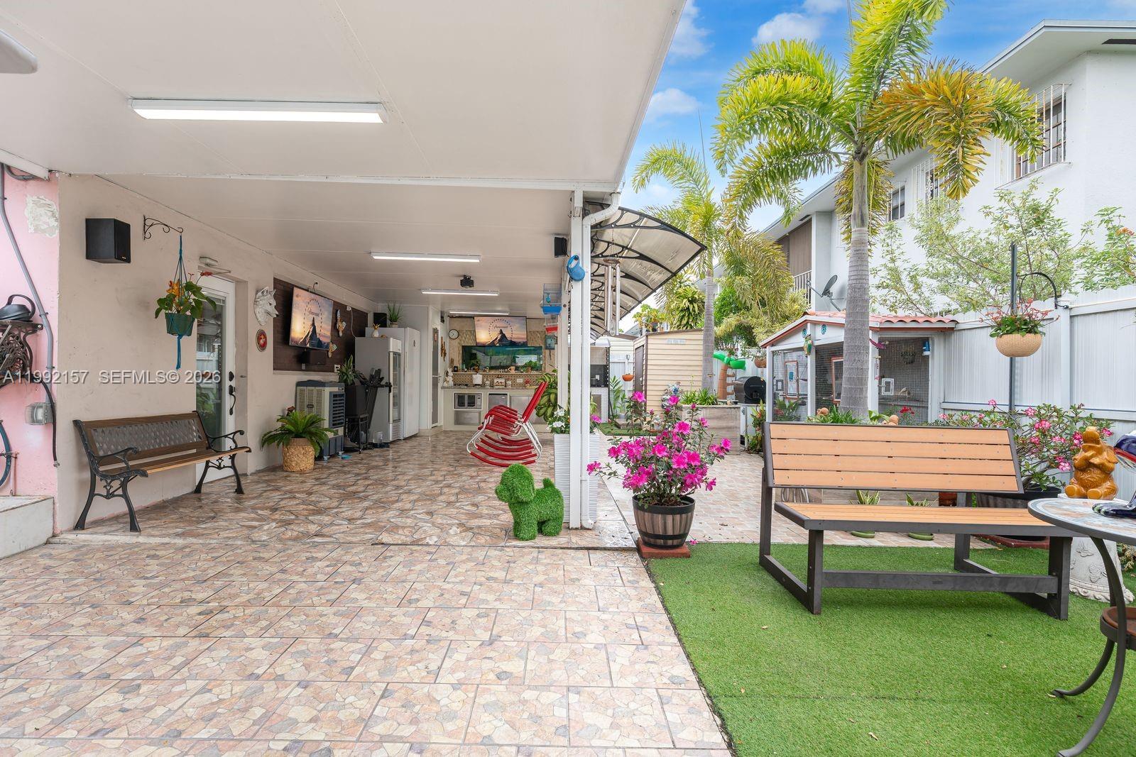 TWIN ROSE CONDO III 10/3 - Residential