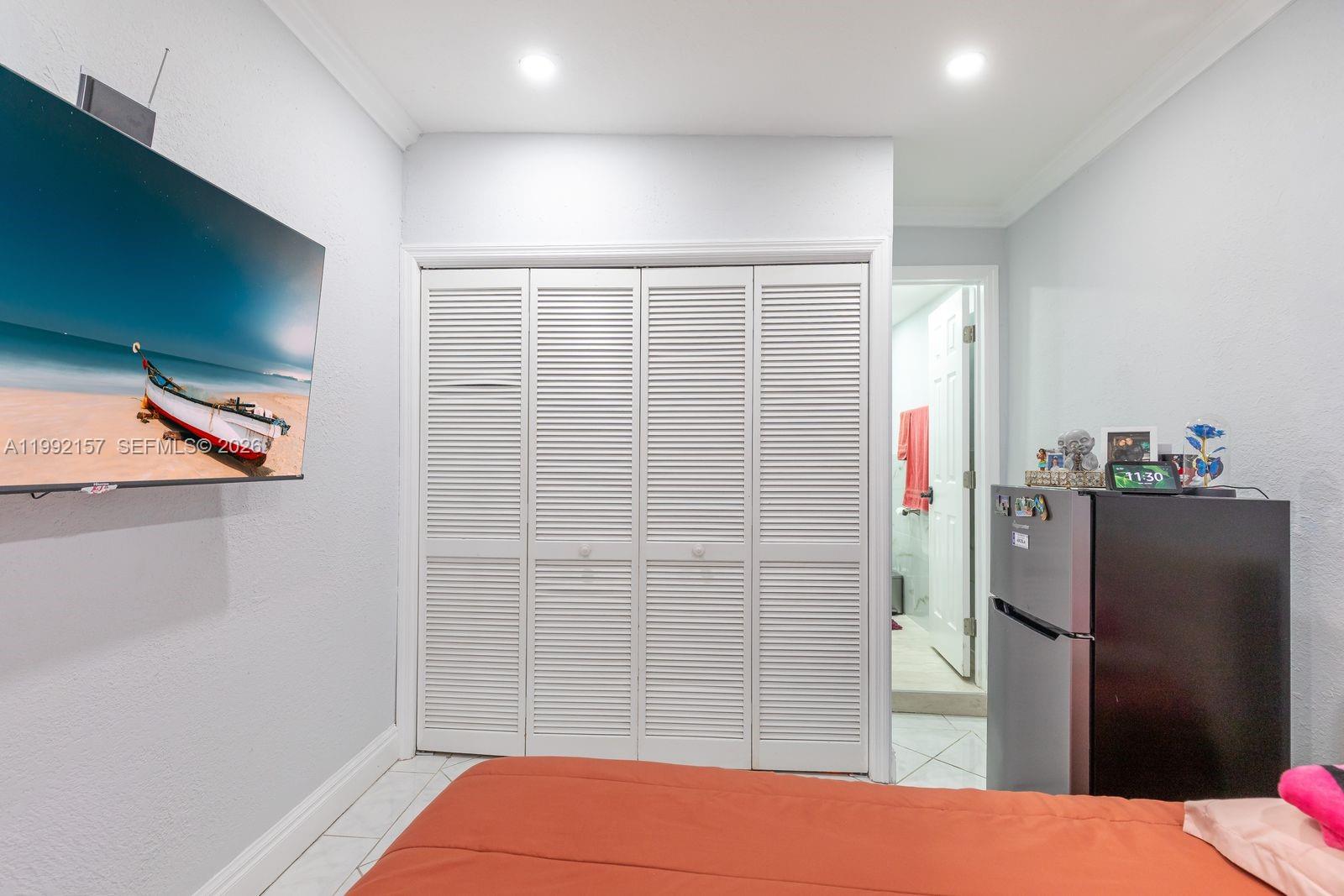 TWIN ROSE CONDO III 10/3 - Residential