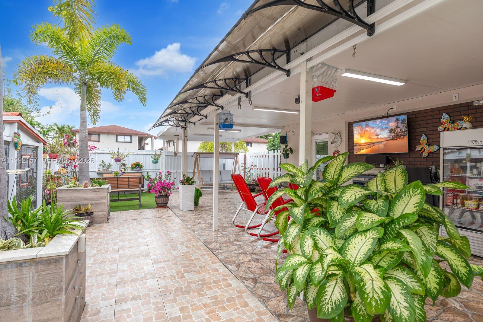 TWIN ROSE CONDO III 10/3 - Residential