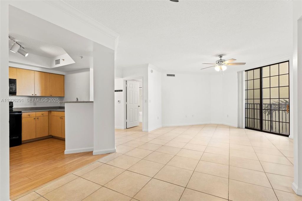 Photo of 1919 Van Buren St #418A, Hollywood, FL 33020 (MLS # A11936291)