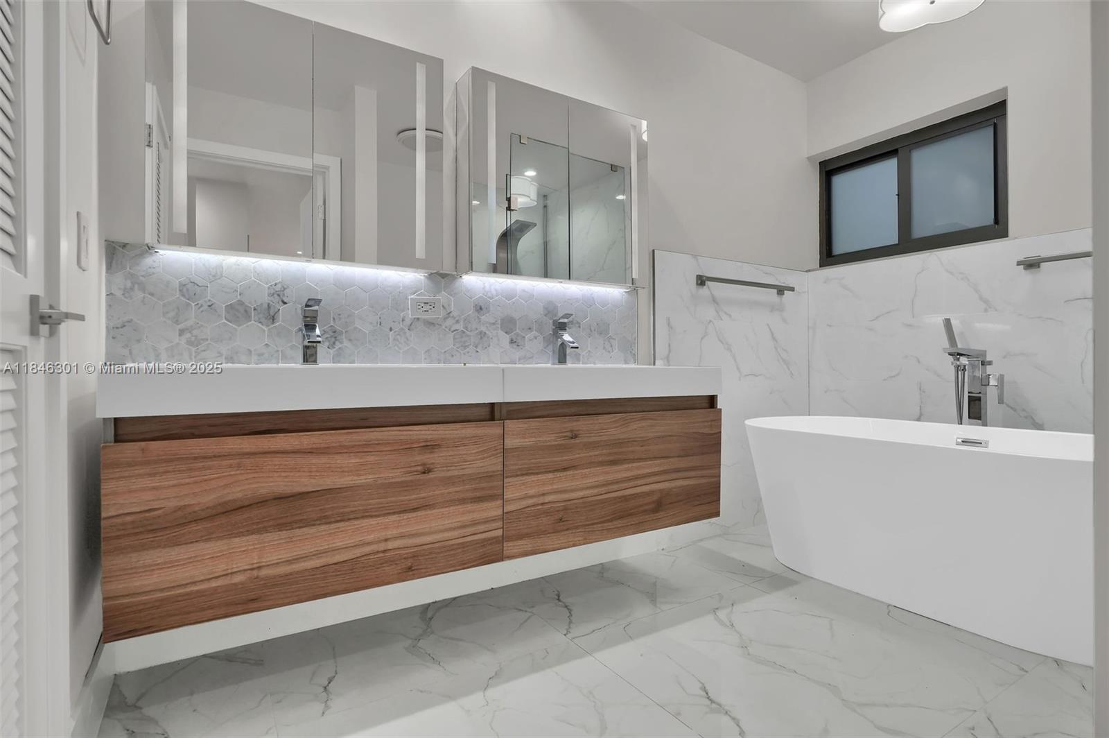 C G COUNTRY CLUB SEC 5 - Residential