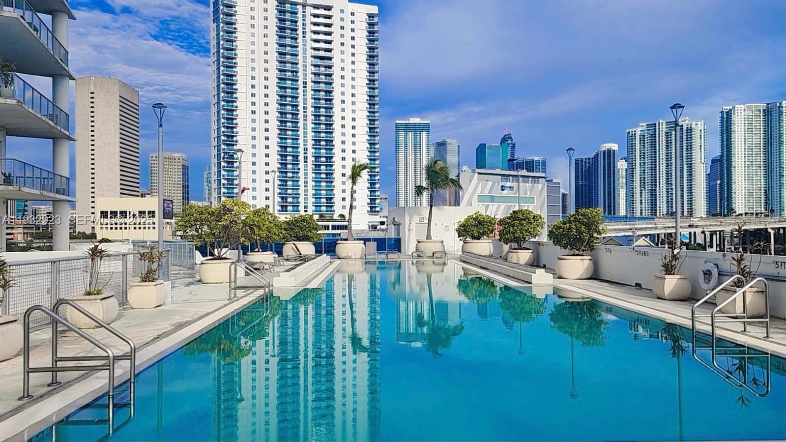 NEO CONDO - Residential Lease