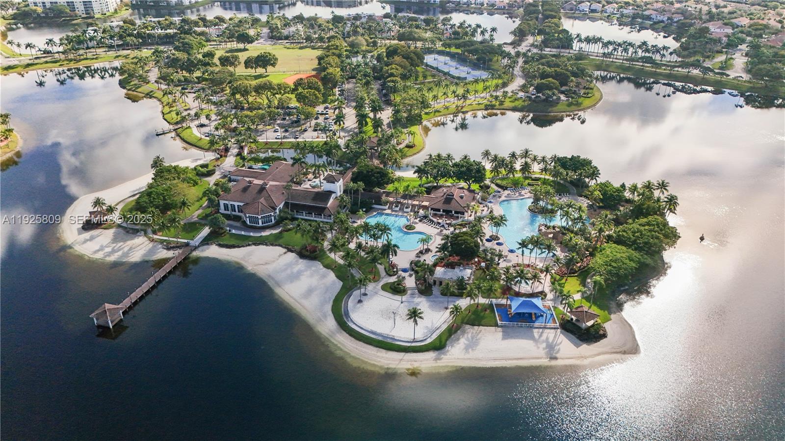 DORAL ISLES MARTINIQUE - Residential