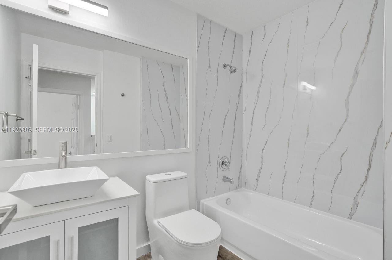 DORAL ISLES MARTINIQUE - Residential