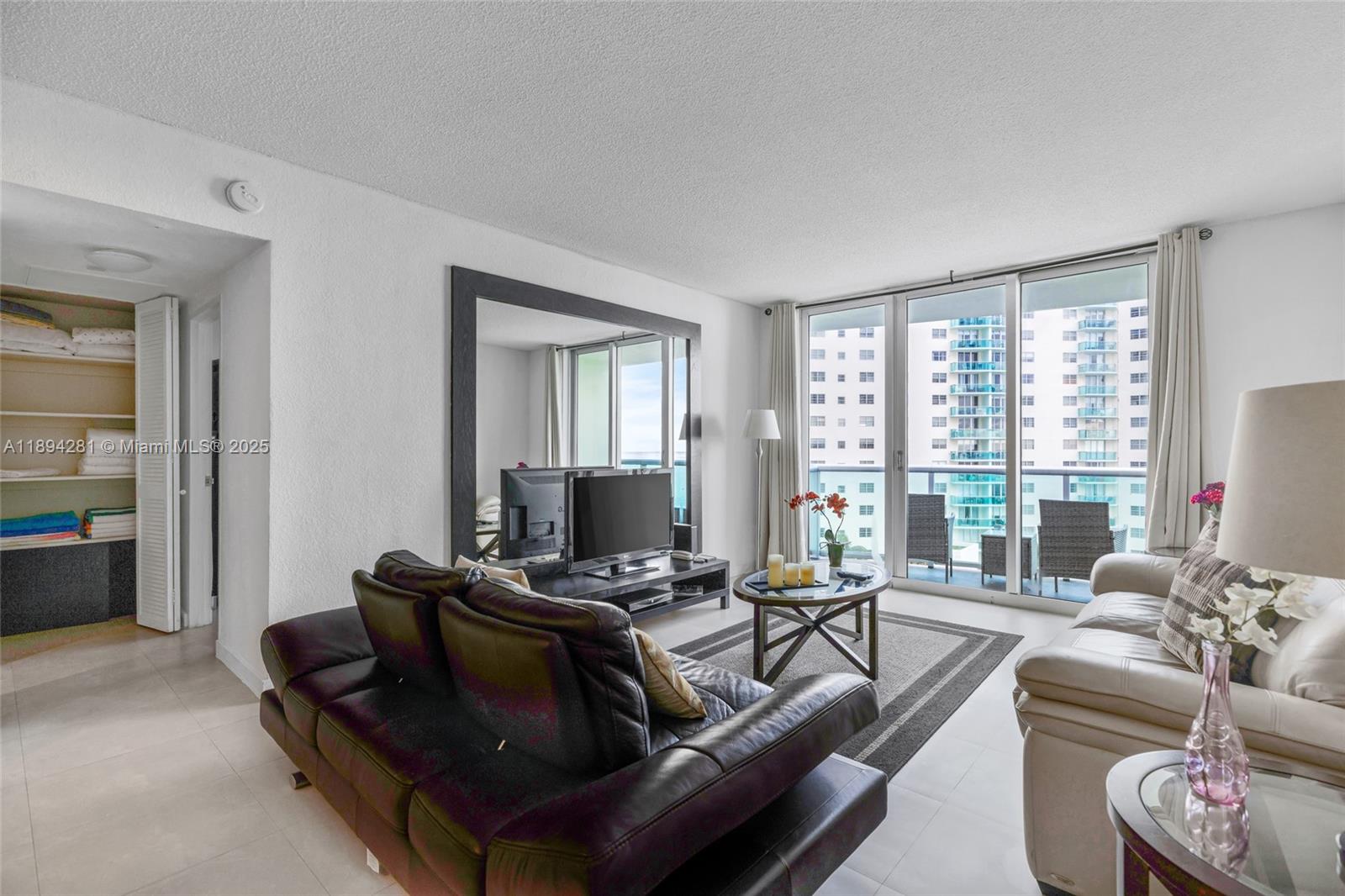 TIDES ON HOLLYWOOD BEACH - Residential