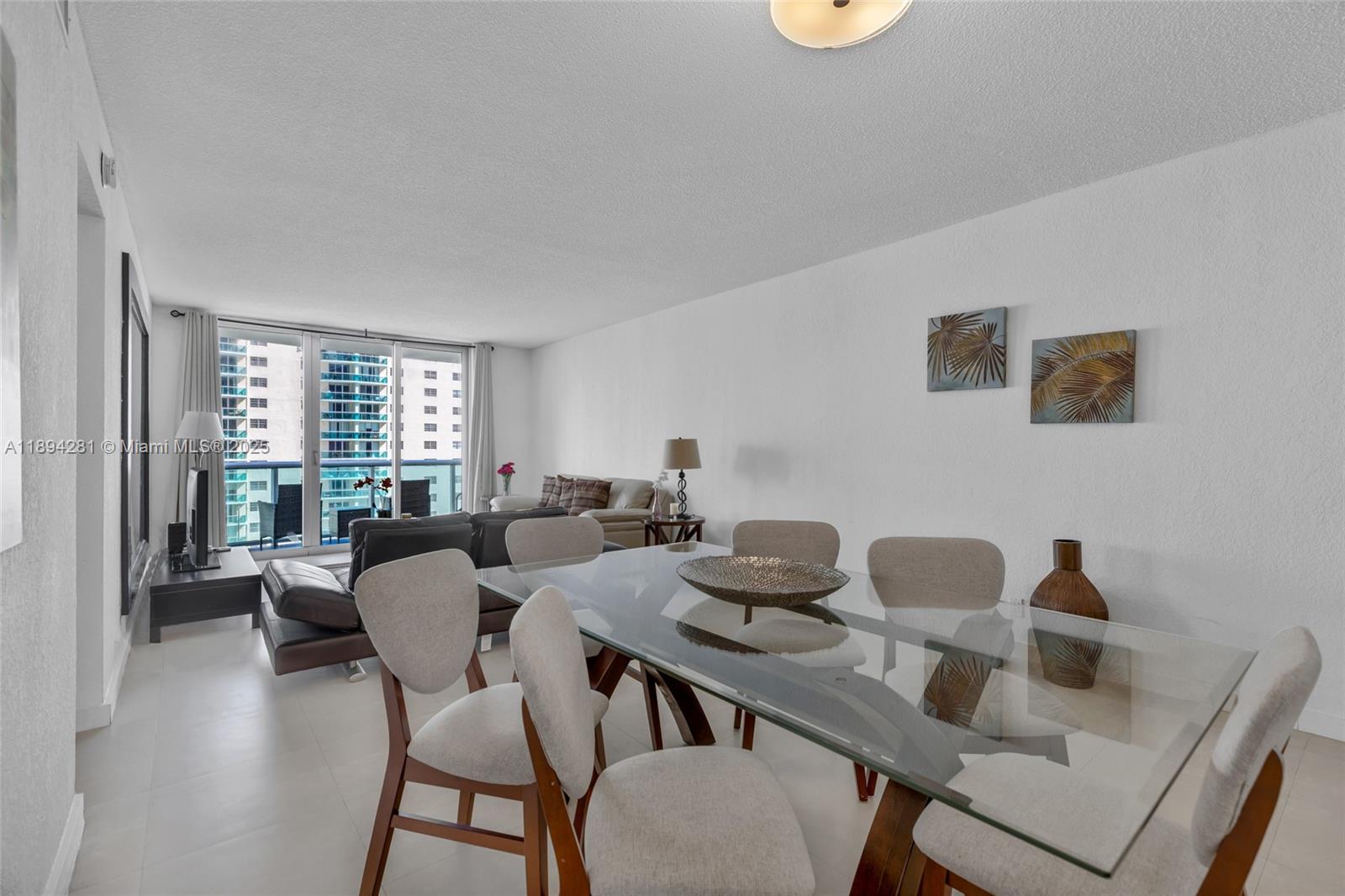 TIDES ON HOLLYWOOD BEACH - Residential
