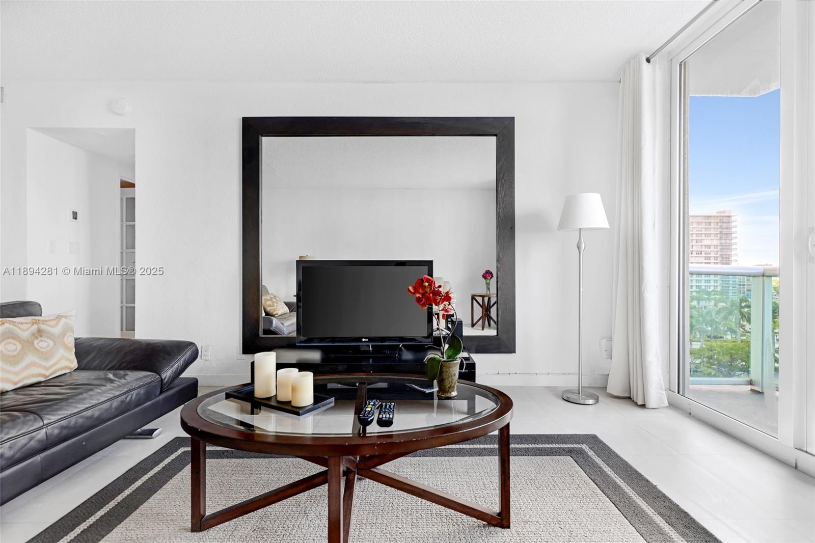 TIDES ON HOLLYWOOD BEACH - Residential