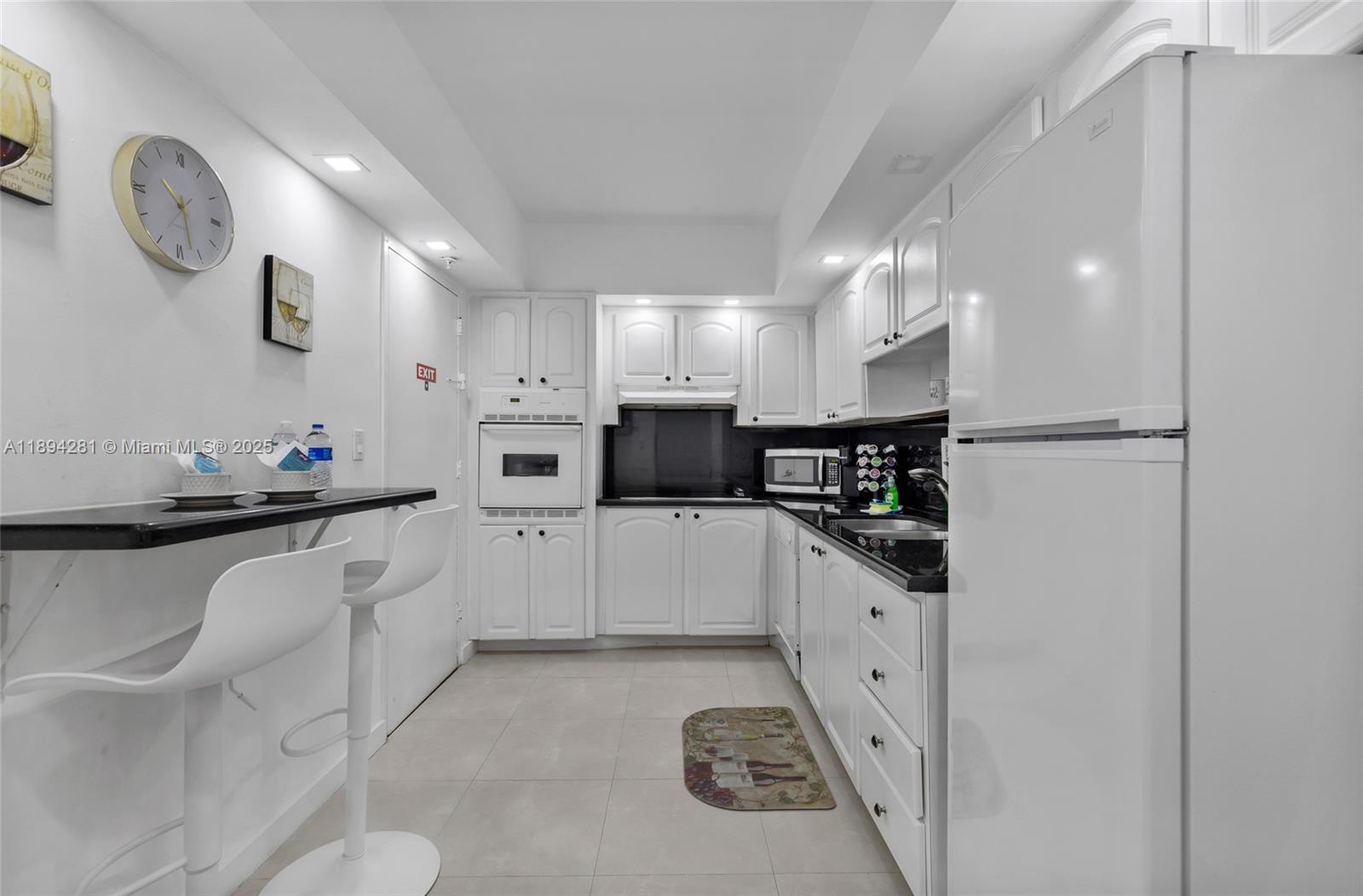 TIDES ON HOLLYWOOD BEACH - Residential