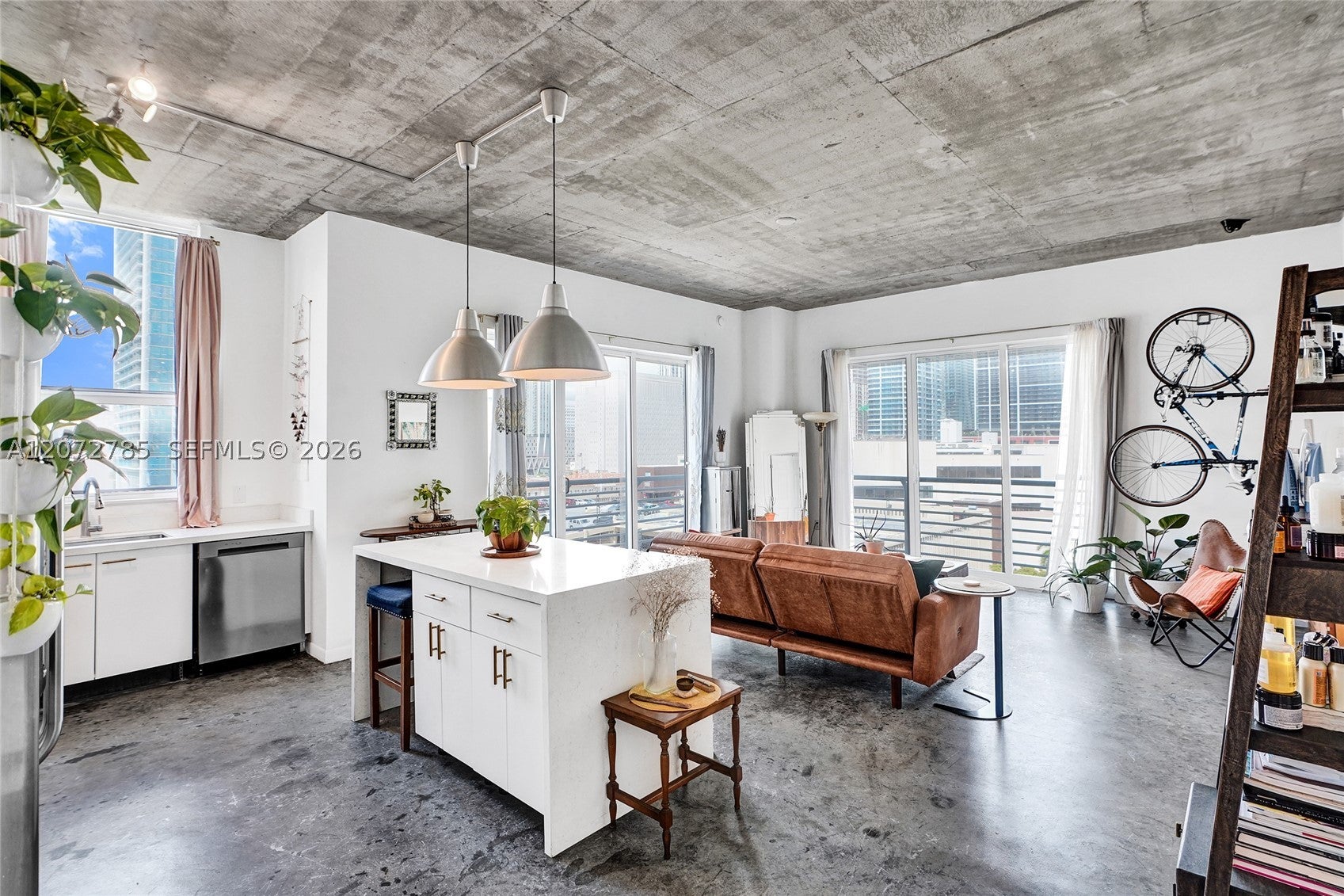 133 NE 2nd Ave 1013