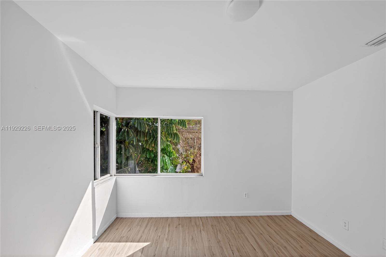 2ND REV PL OF PORT OF OCE - Residential Lease