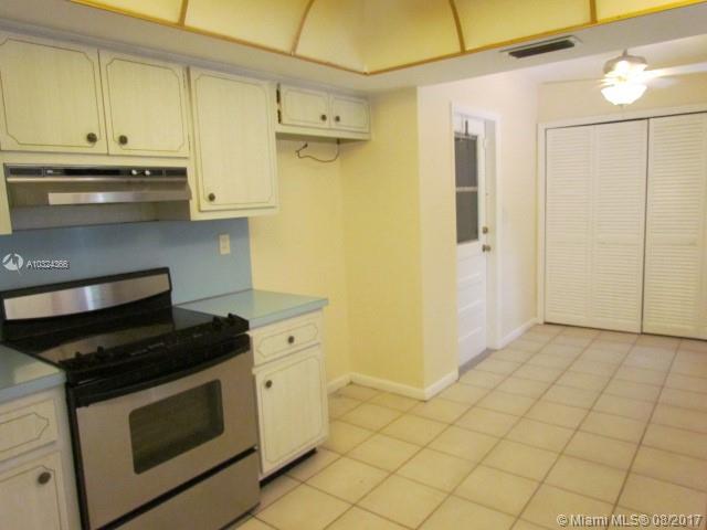 KING ROBERT - Residential