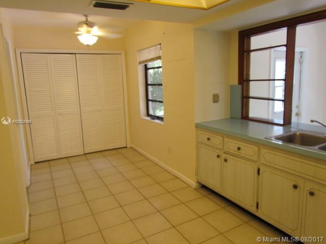 KING ROBERT - Residential