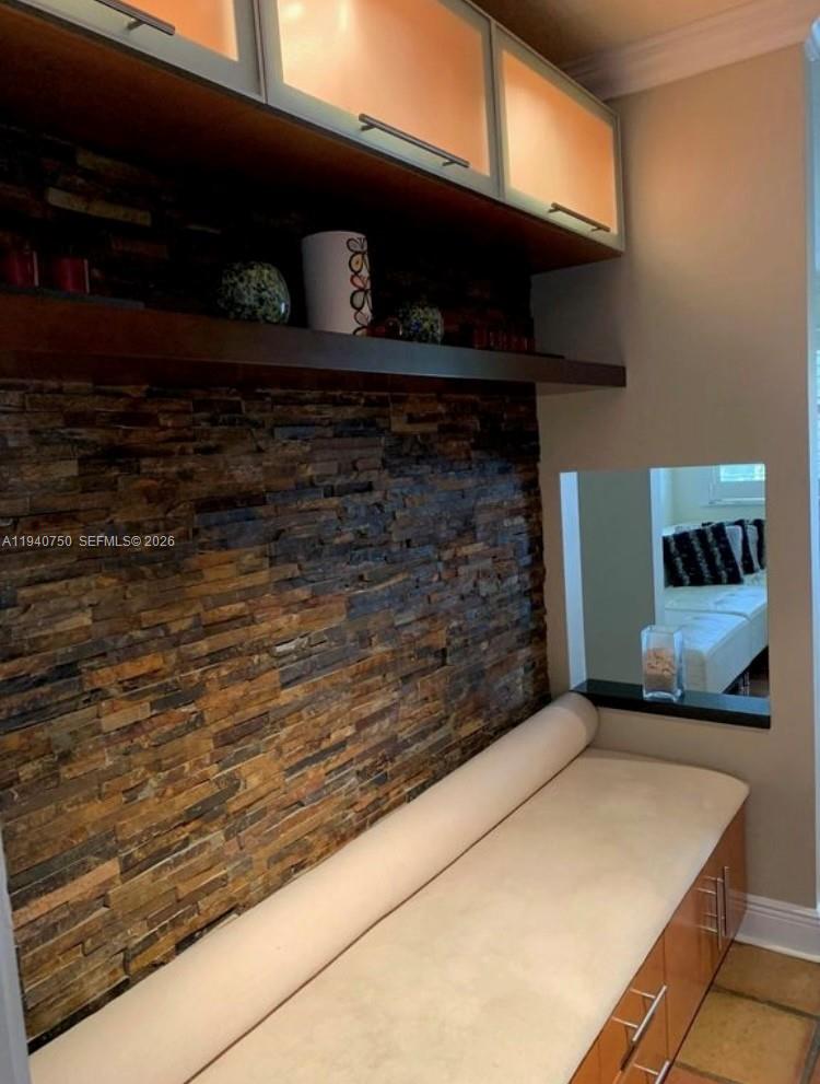 SNAPPER CREEK VILLAS - Residential Lease