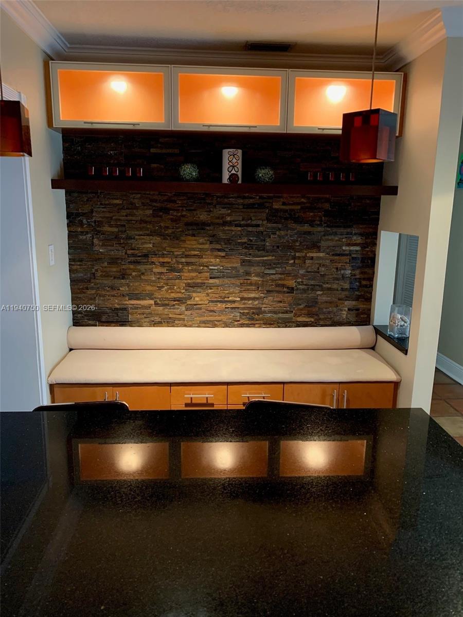 SNAPPER CREEK VILLAS - Residential Lease