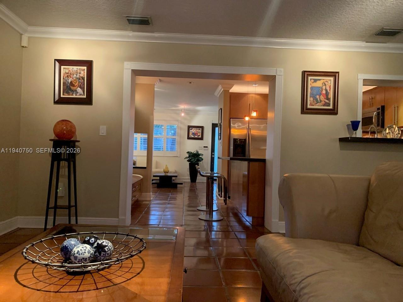 SNAPPER CREEK VILLAS - Residential Lease