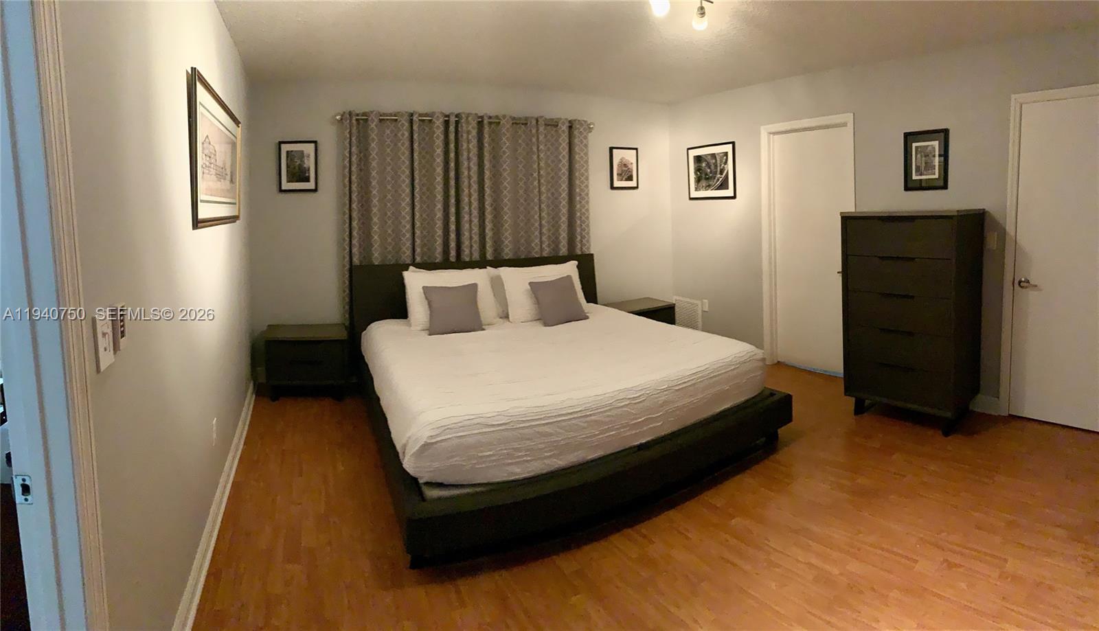 SNAPPER CREEK VILLAS - Residential Lease