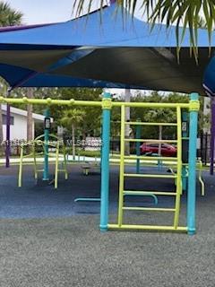 CASA PARADISO NORTH CO-OP - Residential Lease