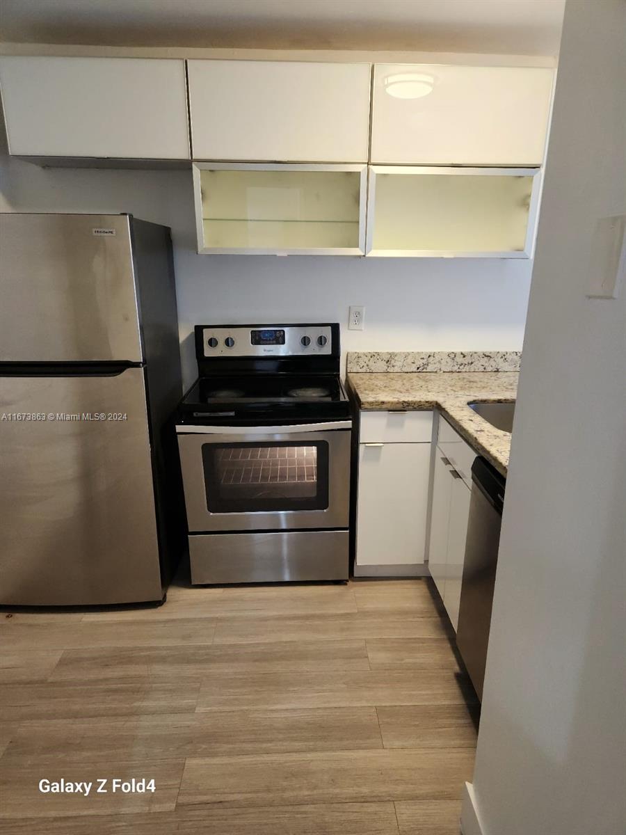 486 NW 165th St Rd B-504