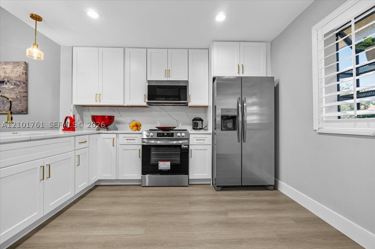 7818 La Mirada Dr