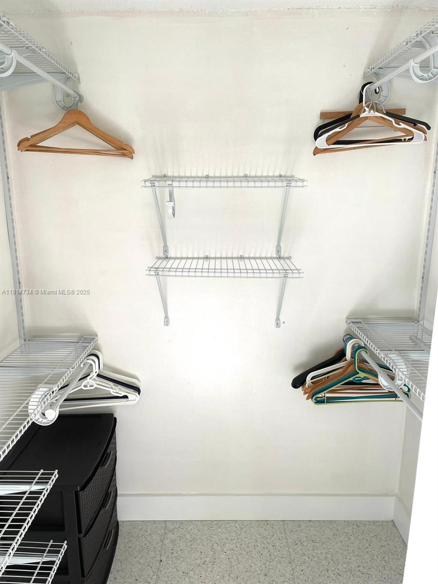 6424 COLLINS BLDG CONDO - Residential Lease