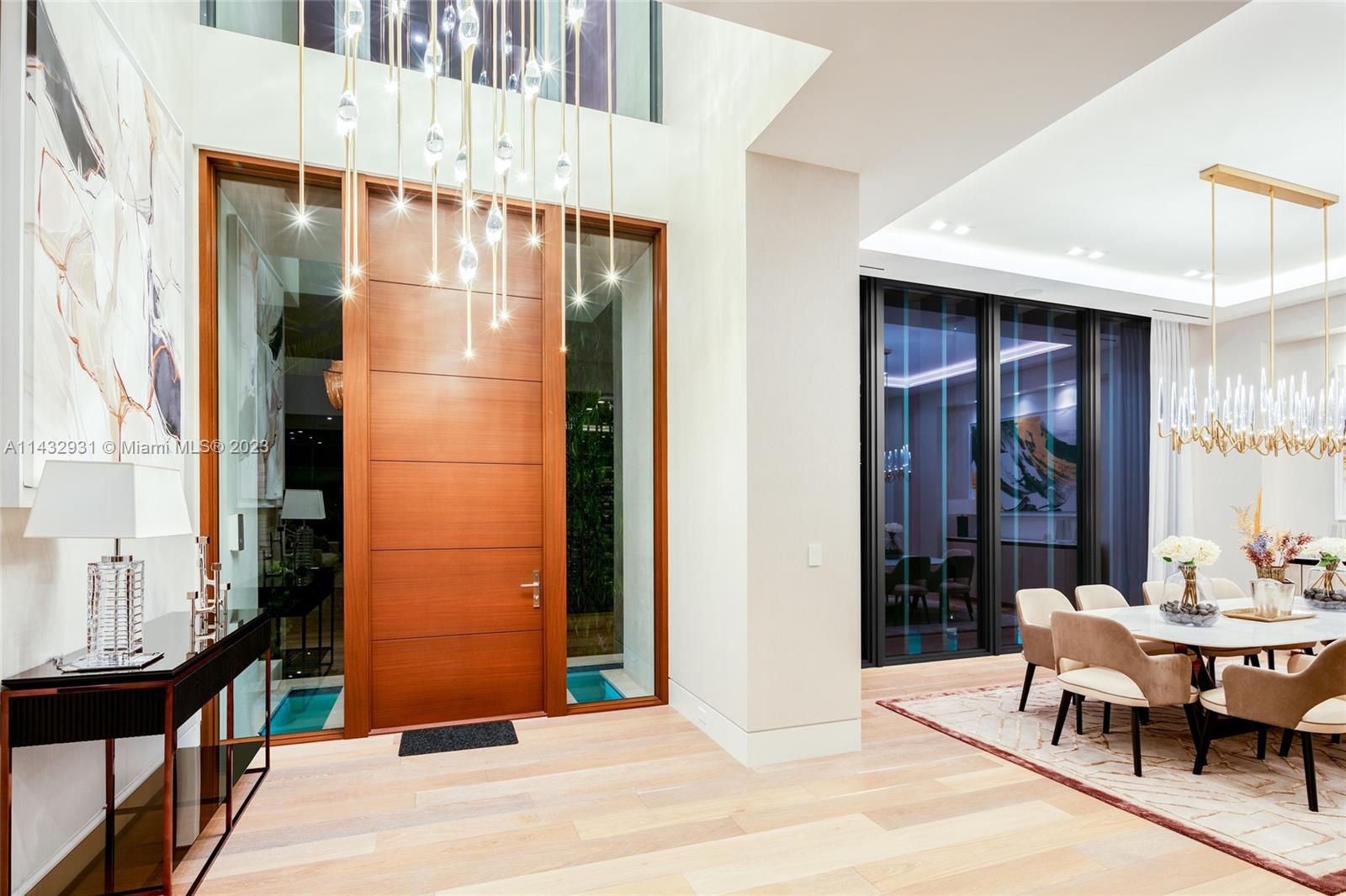 LAGUNA ISLE - Residential