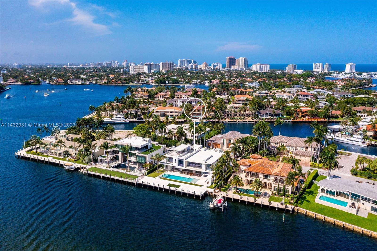 LAGUNA ISLE - Residential