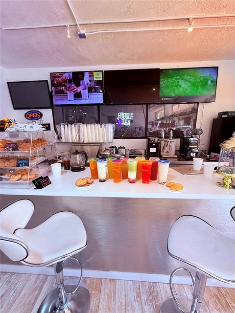 2400 E OAKLAND BLVD Fort Lauderdale FL 33306