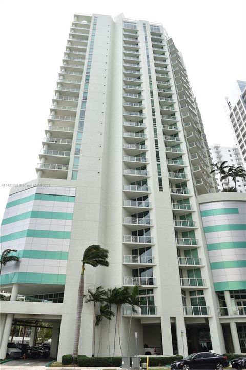 Condominium in Miami FL 218 14th St.jpg