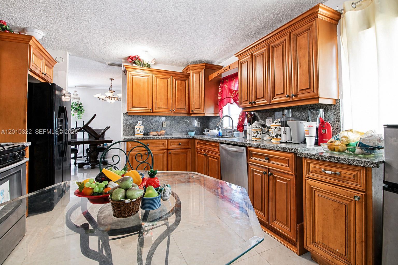 SAWGRASS ESTATES - Residential