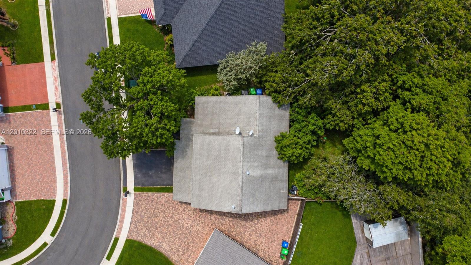 SAWGRASS ESTATES - Residential