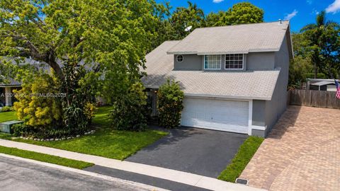 Photo of 12113 NW 33rd St, Sunrise, FL 33323 (MLS # A12010322)