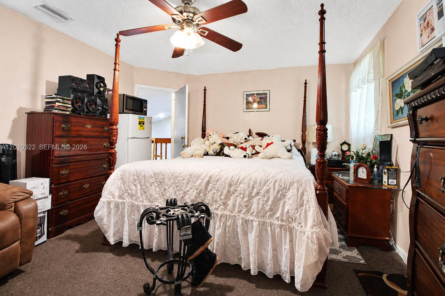 SAWGRASS ESTATES - Residential
