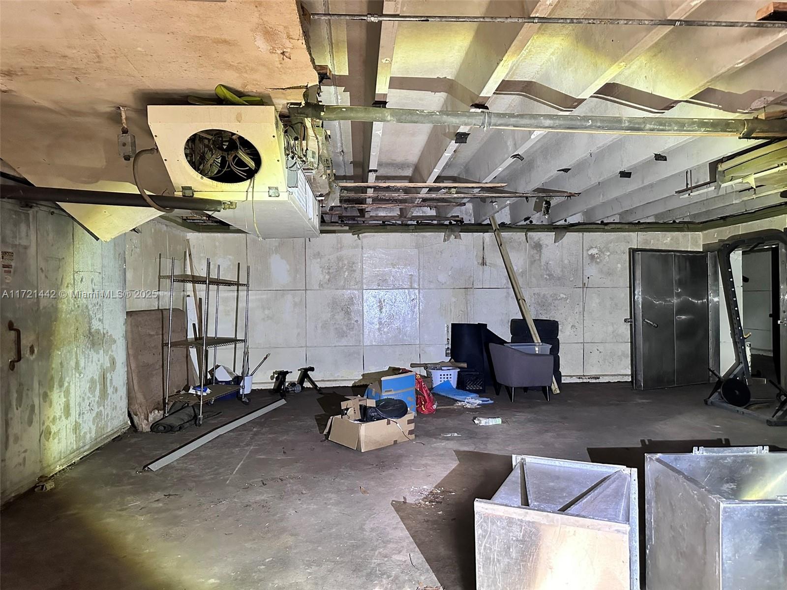 BELLEVUE BISCAYNE - Commercial Sale