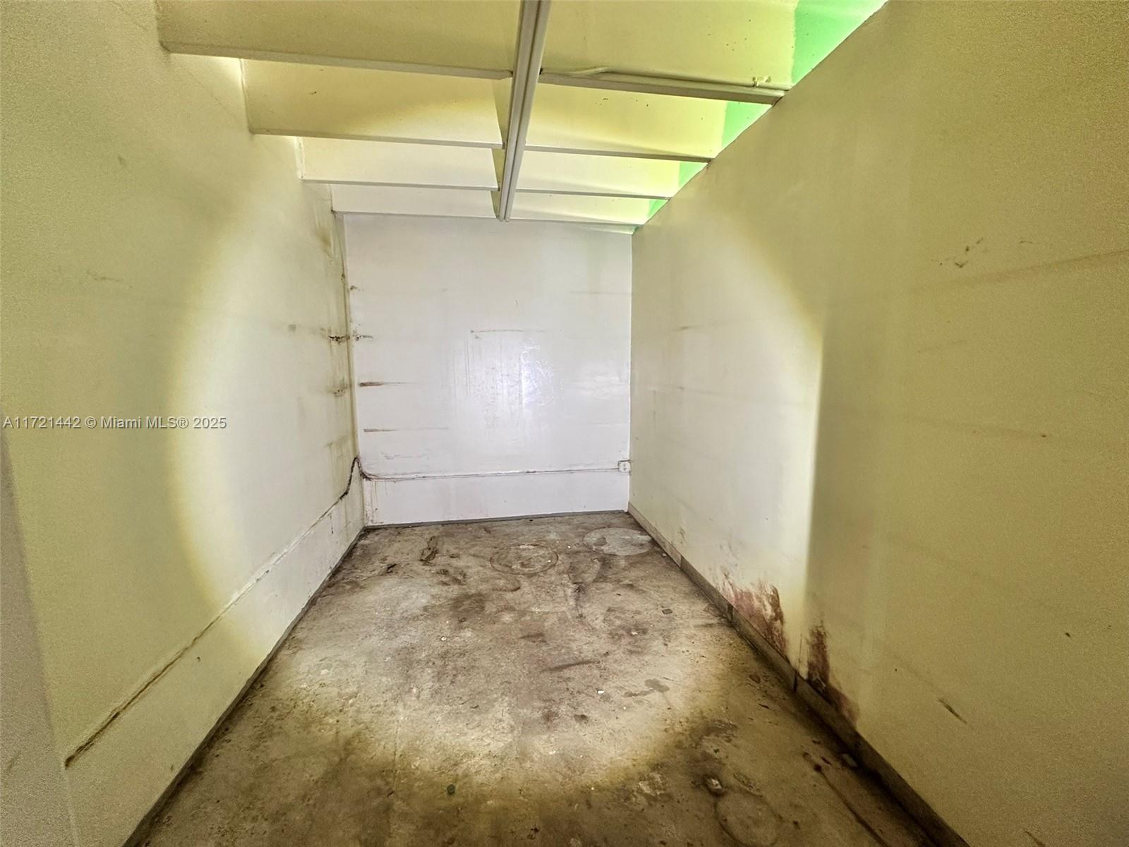 BELLEVUE BISCAYNE - Commercial Sale