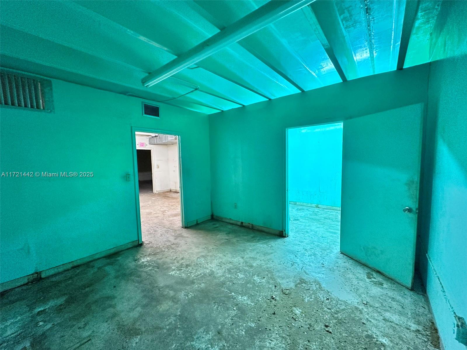 BELLEVUE BISCAYNE - Commercial Sale