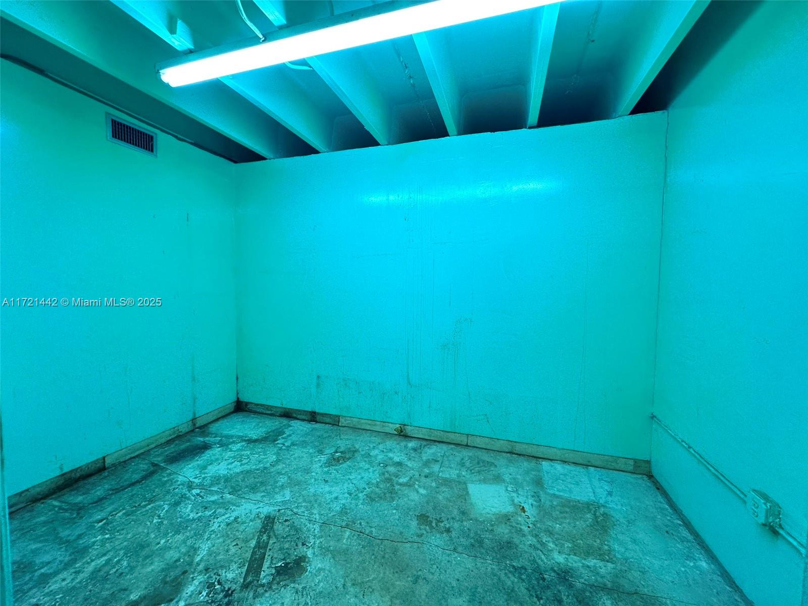 BELLEVUE BISCAYNE - Commercial Sale