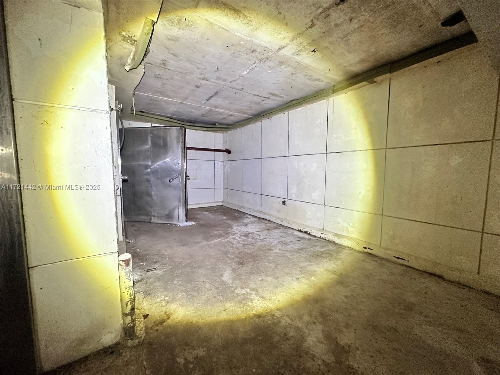 BELLEVUE BISCAYNE - Commercial Sale