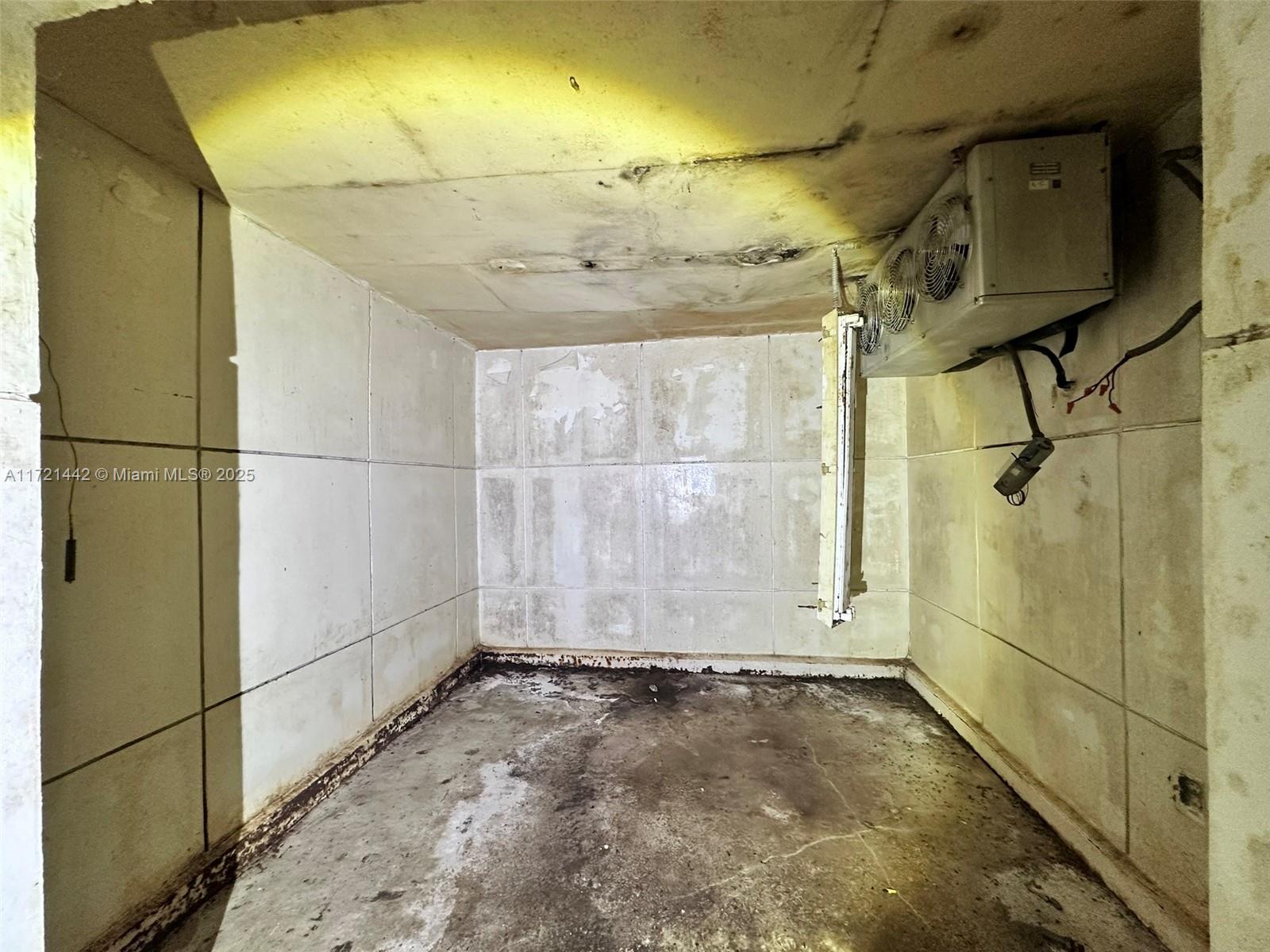 BELLEVUE BISCAYNE - Commercial Sale