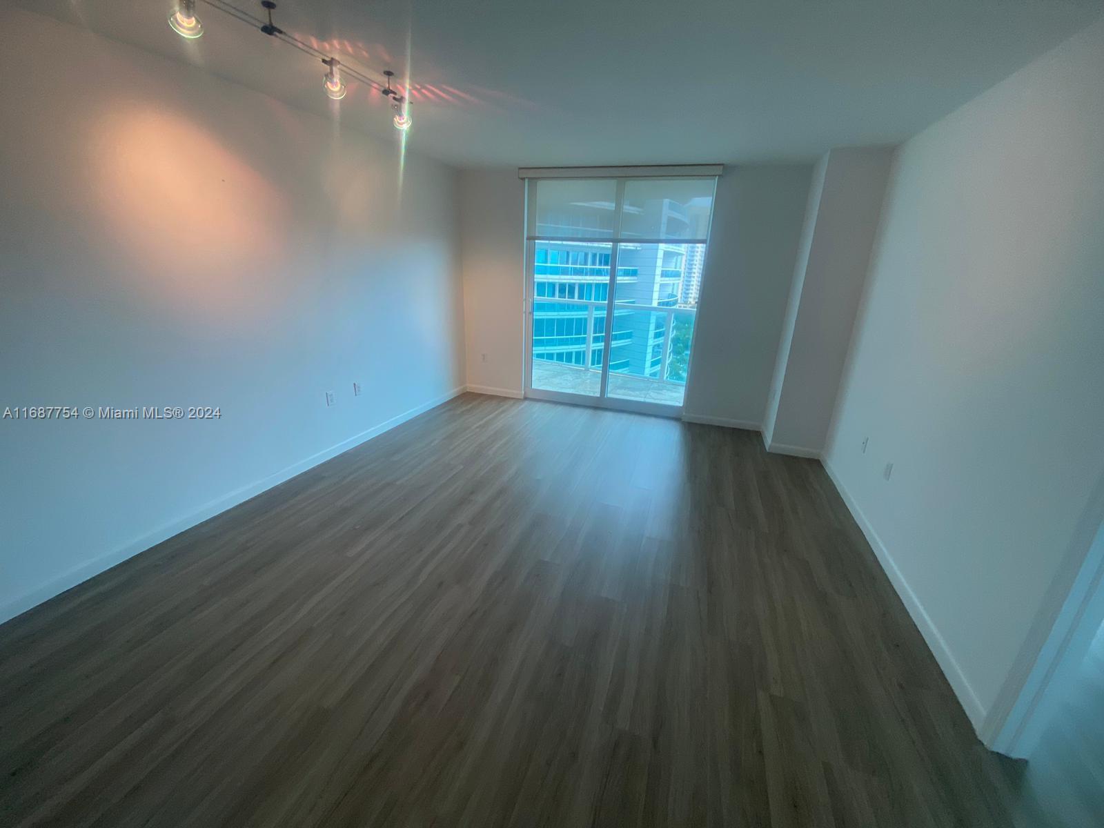 Property for Sale at 2101 Brickell Ave 1211, Miami, Broward County, Florida - Bedrooms: 1 
Bathrooms: 1  - $490,000